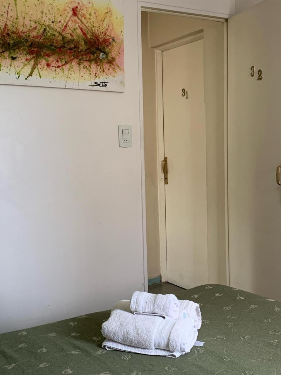 Express Hotel *